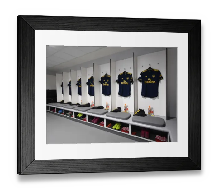 Framed Print : Arsenal's Pre-Match Unity: The Calm Before the Liverpool Storm (2019-20)
