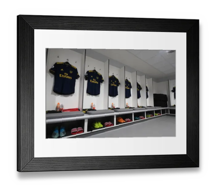 Framed Print : Unseen Moments in the Arsenal Changing Room: Preparing for the Liverpool Showdown (2019-20) Framed Print : Unseen Moments in the Arsenal Changing Room: Preparing for the Liverpool Showdown (2019-20)