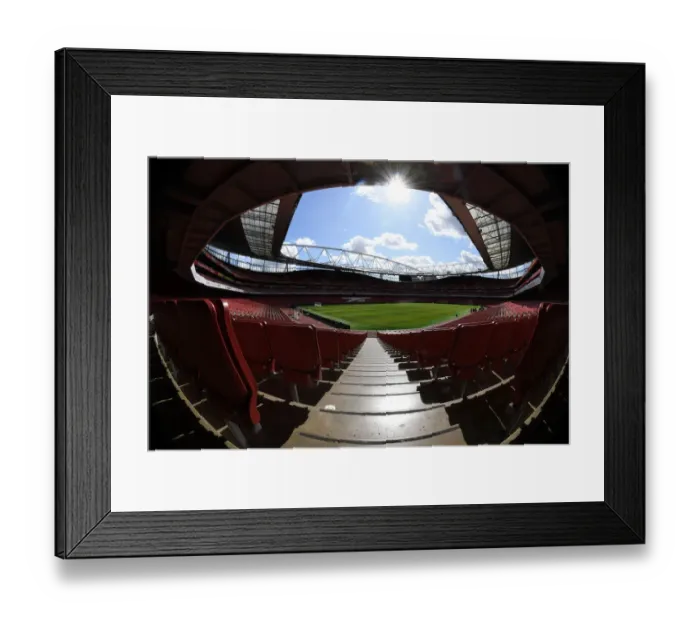 Framed Print : Arsenal vs. Tottenham: Premier League Rivalry at Emirates Stadium (2019-20) Framed Print : Arsenal vs. Tottenham: Premier League Rivalry at Emirates Stadium (2019-20)