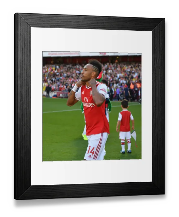 Framed Print : Arsenal's Aubameyang Gears Up for Arsenal v Tottenham Showdown (2019-20)