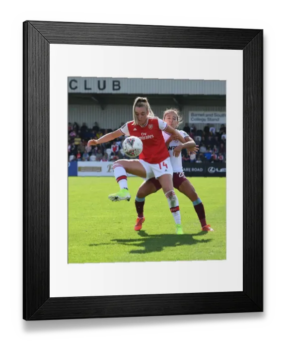 Framed Print : Arsenal's Jill Roord Fights Past West Ham's So-Hyun Cho in WSL Clash