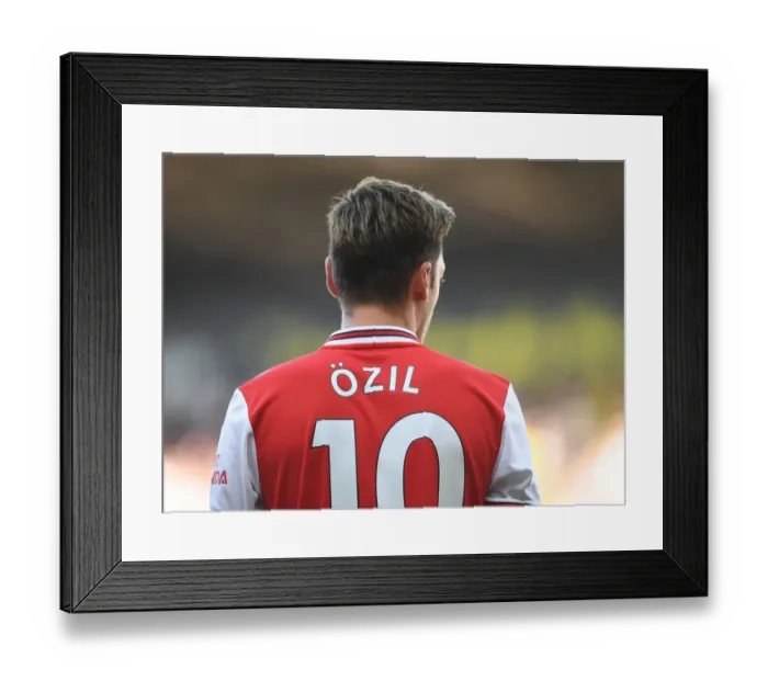 Framed Print : Mesut Ozil in Action: Arsenal vs. Watford, Premier League 2019-20 Framed Print : Mesut Ozil in Action: Arsenal vs. Watford, Premier League 2019-20