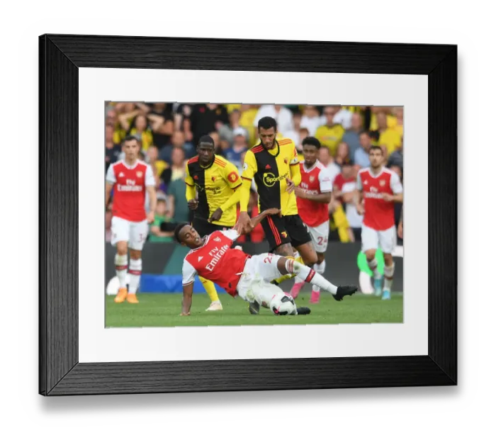 Framed Print : Watford vs Arsenal: Clash between Capoue and Willock in Premier League Showdown Framed Print : Watford vs Arsenal: Clash between Capoue and Willock in Premier League Showdown
