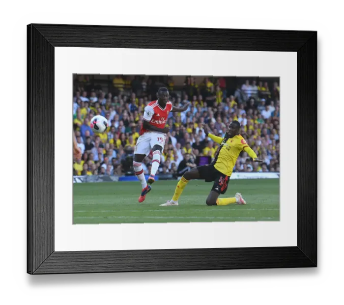 Framed Print : Pepe Under Pressure: Watford vs. Arsenal, Premier League 2019-20 Framed Print : Pepe Under Pressure: Watford vs. Arsenal, Premier League 2019-20
