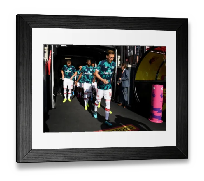 Framed Print : Mesut Ozil's Pre-Match Routine: Arsenal vs. Watford, Premier League 2019-20 Framed Print : Mesut Ozil's Pre-Match Routine: Arsenal vs. Watford, Premier League 2019-20