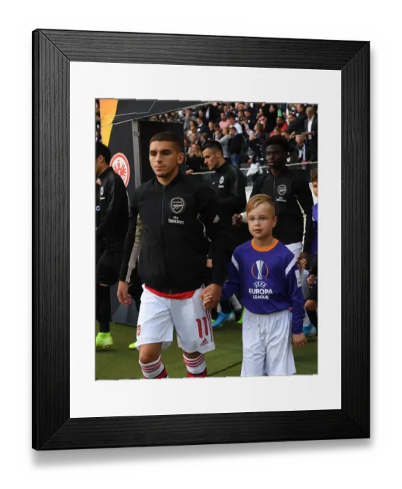 Framed Print : Arsenal vs. Eintracht Frankfurt: UEFA Europa League Showdown in Frankfurt