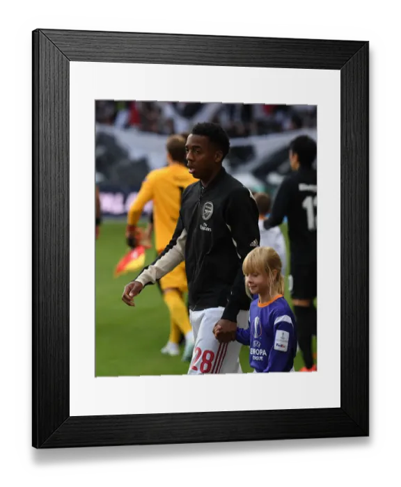Framed Print : Joe Willock Gears Up: Arsenal's Star Ready for Eintracht Frankfurt Europa League Battle