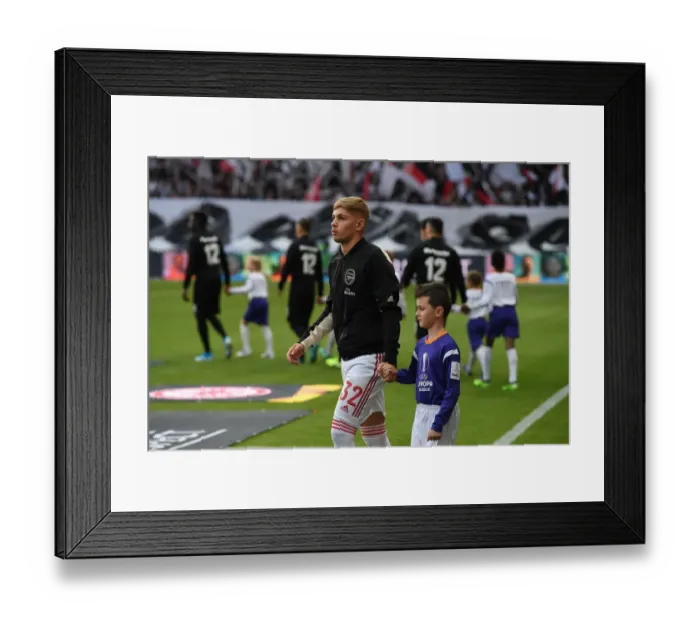 Framed Print : Arsenal's Emile Smith Rowe Gears Up for Eintracht Frankfurt Clash in Europa League Group F Framed Print : Arsenal's Emile Smith Rowe Gears Up for Eintracht Frankfurt Clash in Europa League Group F