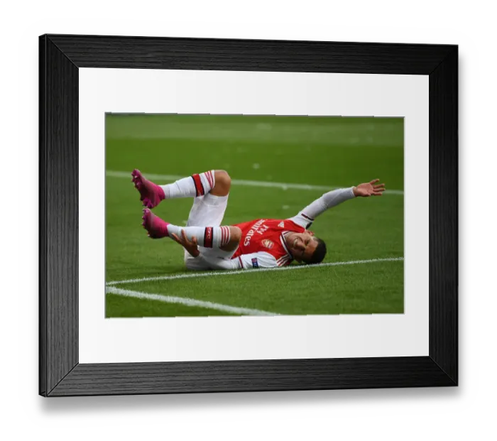 Framed Print : Torreira in Action: Arsenal vs. Eintracht Frankfurt, Europa League 2019-20 Framed Print : Torreira in Action: Arsenal vs. Eintracht Frankfurt, Europa League 2019-20