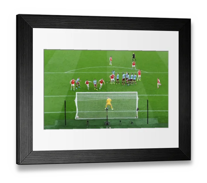 Framed Print : Pierre-Emerick Aubameyang scores Arsenals 3rd goal