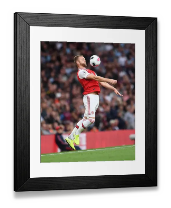 Framed Print : Arsenal vs Aston Villa: Calum Chambers in Action at the Emirates Stadium (Premier League 2019-20)