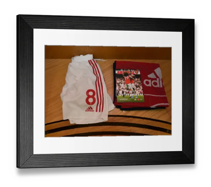 Framed Print : Arsenal FC: Pre-Match Preparations vs. Aston Villa (2019-20)