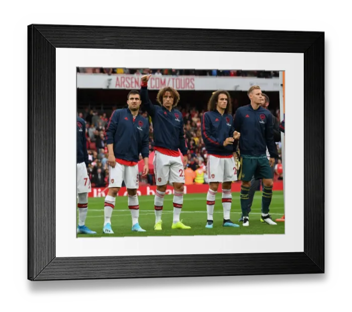 Framed Print : Arsenal Squad Gathers Before Arsenal v Aston Villa, Premier League 2019-20