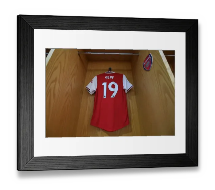 Framed Print : Arsenal's Pepe Readies for Aston Villa Clash in Emirates Stadium
