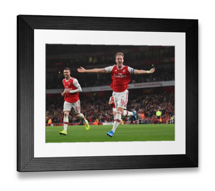 Framed Print : Arsenal's Rob Holding Scores Brace: Carabao Cup Victory over Nottingham Forest Framed Print : Arsenal's Rob Holding Scores Brace: Carabao Cup Victory over Nottingham Forest