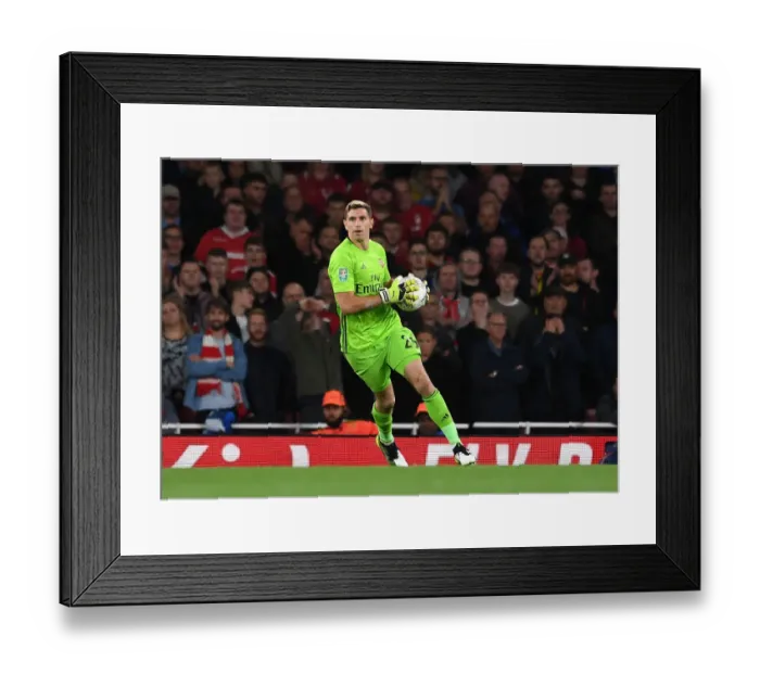 Framed Print : Emi Martinez: Arsenal's Carabao Cup Hero
