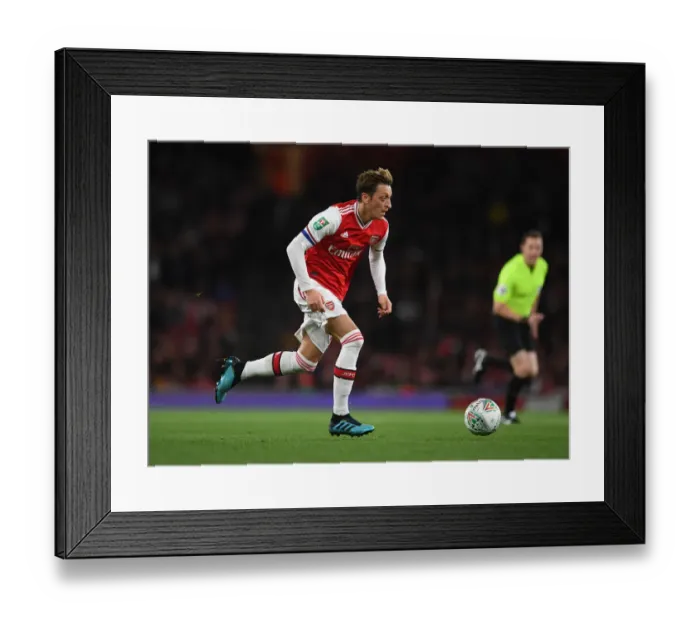 Framed Print : Mesut Ozil in Action: Arsenal vs. Nottingham Forest, Carabao Cup 3rd Round