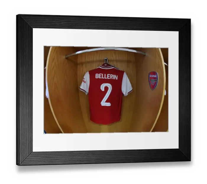 Framed Print : Arsenal FC: Hector Bellerin's Pre-Match Routine vs Nottingham Forest (Carabao Cup 3rd Round, 2019-20)