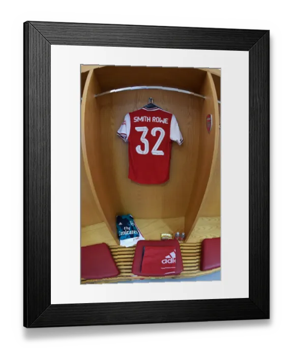 Framed Print : Arsenal FC: Emile Smith Rowe's Pre-Match Routine vs Nottingham Forest (Carabao Cup 3rd Round, 2019-20)