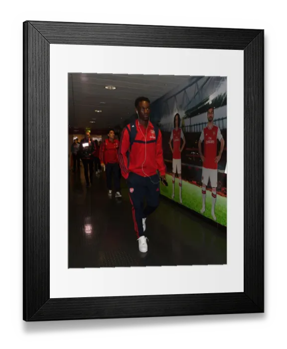 Framed Print : Arsenal vs. Nottingham Forest: Carabao Cup Third Round Clash at Emirates Stadium