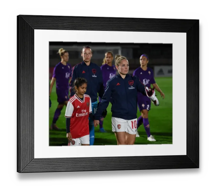 Framed Print : Arsenal Women's Champions League Showdown: Kim Little Leads Gunners Against Fiorentina