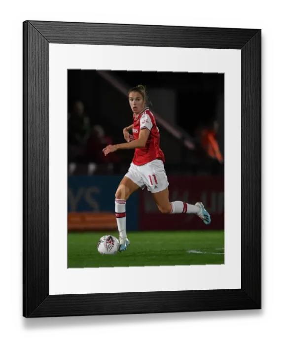 Framed Print : Vivianne Miedema: Arsenal Women's Star in UEFA Champions League Action