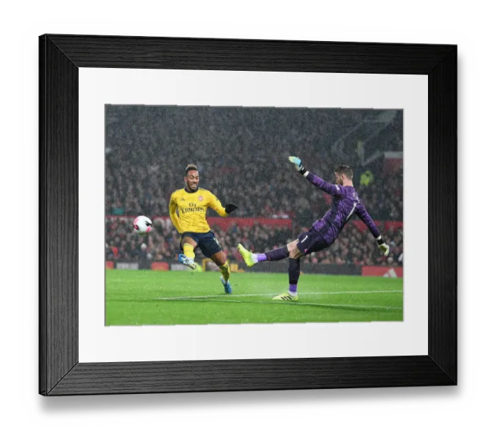 Framed Print : Manchester United v Arsenal FC - Premier League