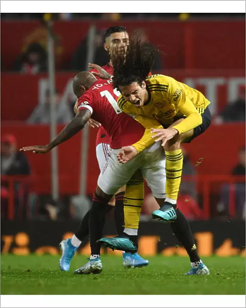 Intense Premier League Rivalry: Guendouzi Fouls Young - Manchester United vs. Arsenal (2019-20)