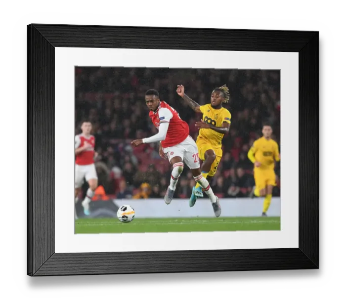 Framed Print : Arsenal's Joe Willock Scores Past Standard Liege in Europa League Clash