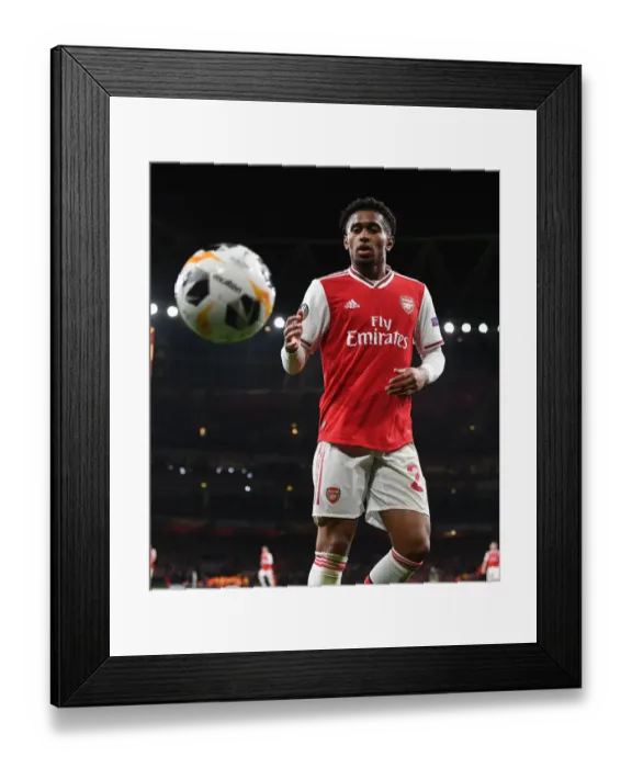 Framed Print : Arsenal vs Standard Liege: Europa League Showdown at Emirates Stadium