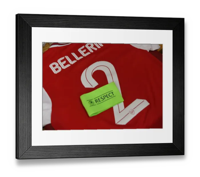 Framed Print : Arsenal's Hector Bellerin: Pre-Match Preparation as Captain (Arsenal vs Standard Liege, UEFA Europa League, 2019-20) Framed Print : Arsenal's Hector Bellerin: Pre-Match Preparation as Captain (Arsenal vs Standard Liege, UEFA Europa League, 2019-20)