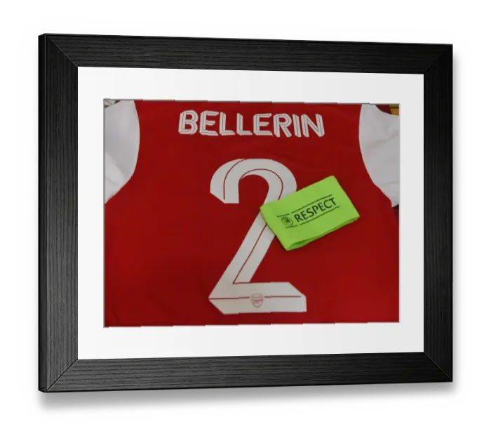 Framed Print : Arsenal's Hector Bellerin: Pre-Match Preparation vs Standard Liege (UEFA Europa League, 2019-20) Framed Print : Arsenal's Hector Bellerin: Pre-Match Preparation vs Standard Liege (UEFA Europa League, 2019-20)