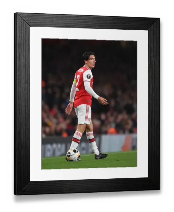 Framed Print : Arsenal's Hector Bellerin in Action during Europa League Clash against Standard Liege Framed Print : Arsenal's Hector Bellerin in Action during Europa League Clash against Standard Liege