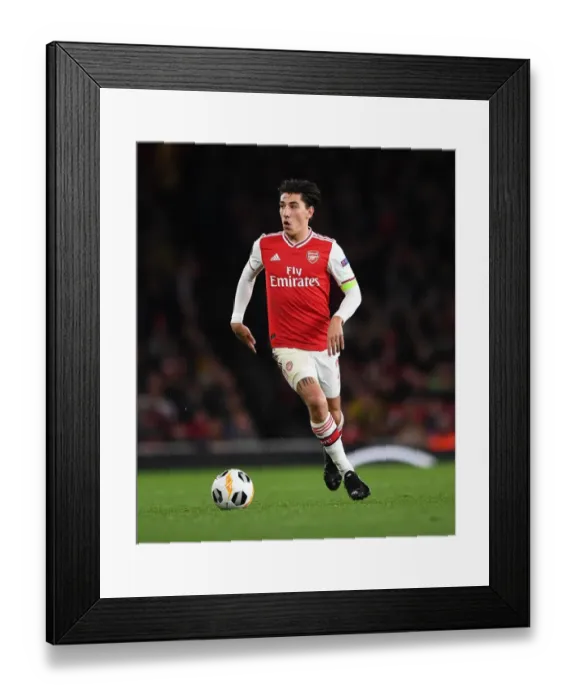 Framed Print : Arsenal's Hector Bellerin in Action during Europa League Match against Standard Liege