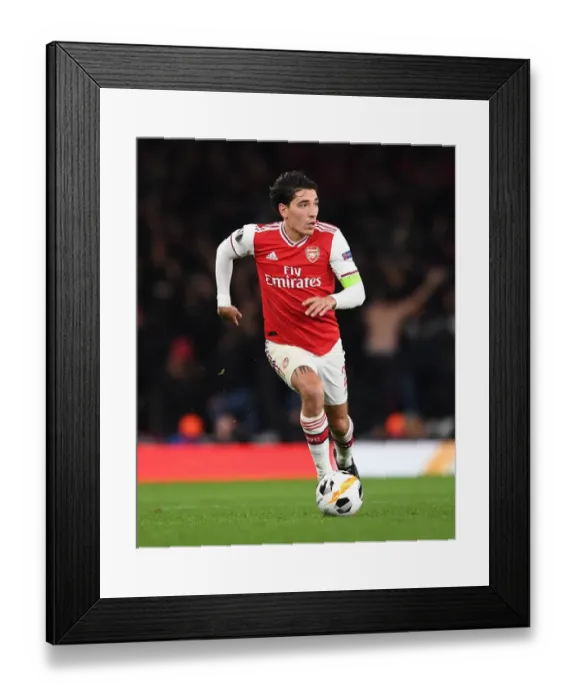 Framed Print : Arsenal's Hector Bellerin in Action during Europa League Match against Standard Liege Framed Print : Arsenal's Hector Bellerin in Action during Europa League Match against Standard Liege
