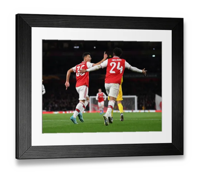 Framed Print : Martinelli's Brace: Arsenal Secures Europa League Win vs Standard Liege