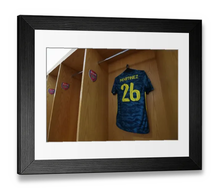Framed Print : Arsenal FC: Emi Martinez Prepares for Standard Liege Clash in Europa League (2019-20) Framed Print : Arsenal FC: Emi Martinez Prepares for Standard Liege Clash in Europa League (2019-20)