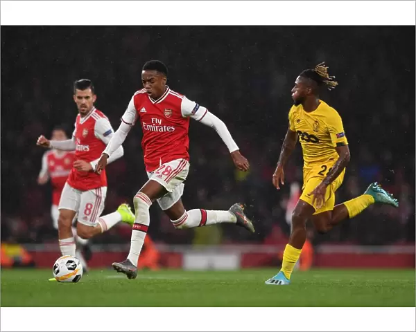 Joe Willock's Thrilling Goal: Arsenal Triumphs Over Standard Liege in Europa League