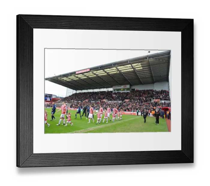 Framed Print : Arsenal fans. Stoke City 3: 1 Arsenal, FA Cup 4th round, The Britannia Stadium