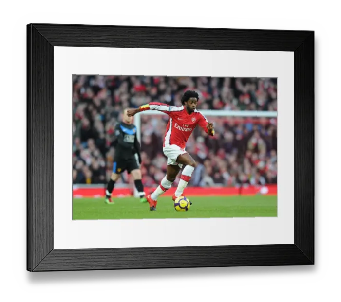Framed Print : Alex Song vs Manchester United: Arsenal's Defeat at Emirates Stadium (31 / 10 / 2010, Barclays Premier League)
