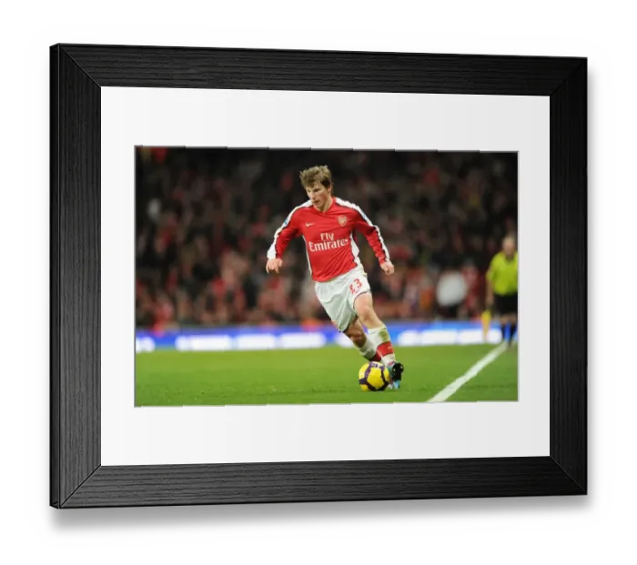 Framed Print : Andrey Arshavin (Arsenal). Arsenal 1: 3 Manchester United, Barclays Premier League