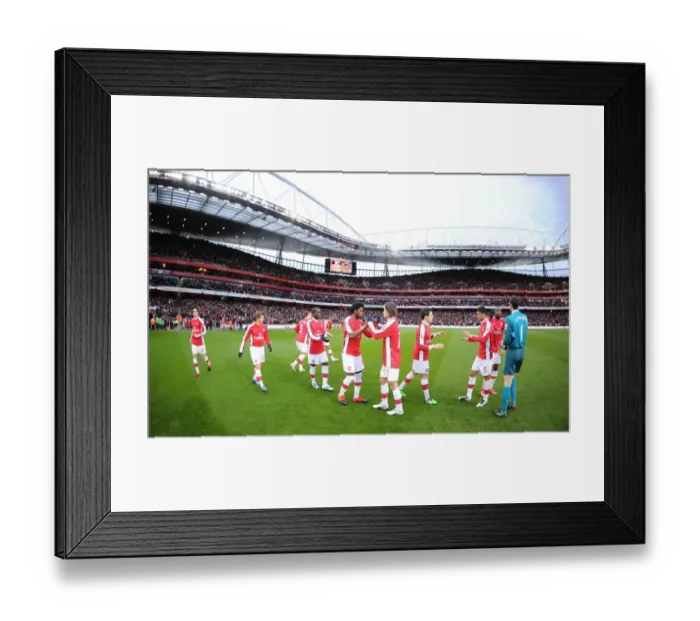 Framed Print : Arsenal vs Manchester United 3-1: Premier League Showdown at Emirates Stadium