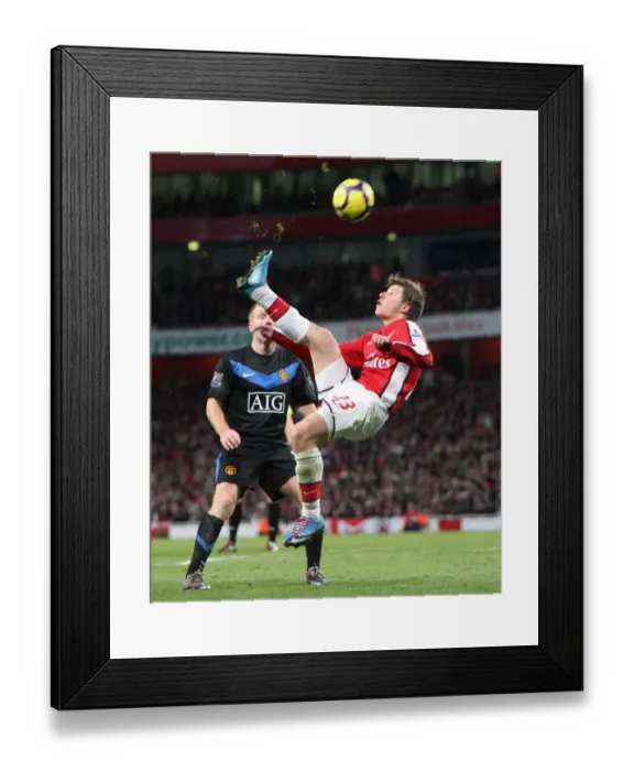 Framed Print : Arshavin's Struggle Against Manchester United in Arsenal's 1:3 Premier League Defeat (January 2010) Framed Print : Arshavin's Struggle Against Manchester United in Arsenal's 1:3 Premier League Defeat (January 2010)