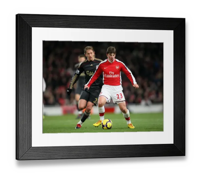 Framed Print : Andrey Arshavin (Arsenal) Lucas Leiva (Liverpool). Arsenal 1: 0 Liverpool Framed Print : Andrey Arshavin (Arsenal) Lucas Leiva (Liverpool). Arsenal 1: 0 Liverpool