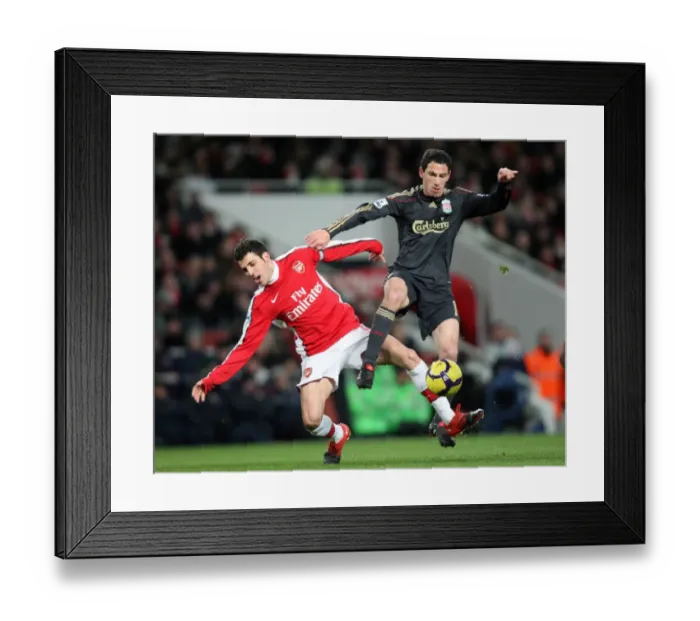 Framed Print : Cesc Fabregas (Arsenal) Maxi Rodriguez (Liverpool). Arsenal 1: 0 Liverpool Framed Print : Cesc Fabregas (Arsenal) Maxi Rodriguez (Liverpool). Arsenal 1: 0 Liverpool
