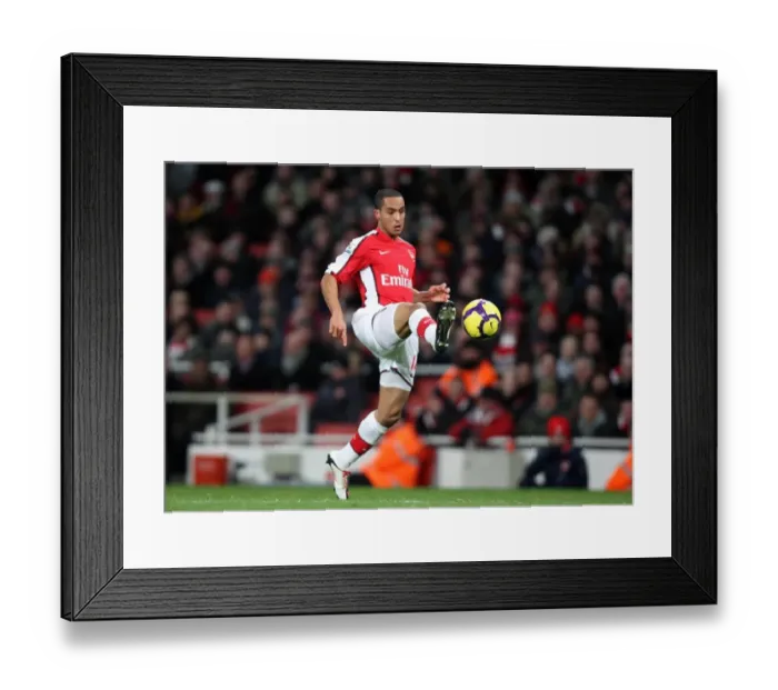 Framed Print : Theo Walcott (Arsenal). Arsenal 1: 0 Liverpool. Barclays Premier League
