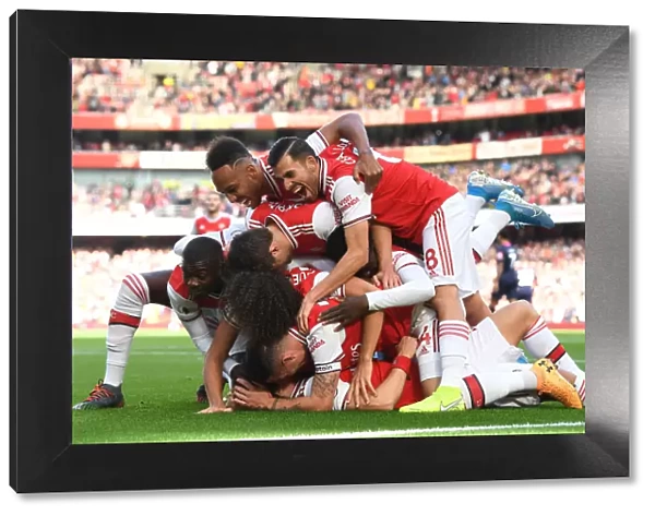 Arsenal Celebrate: Luiz, Pepe, Aubameyang, Xhaka, Ceballos