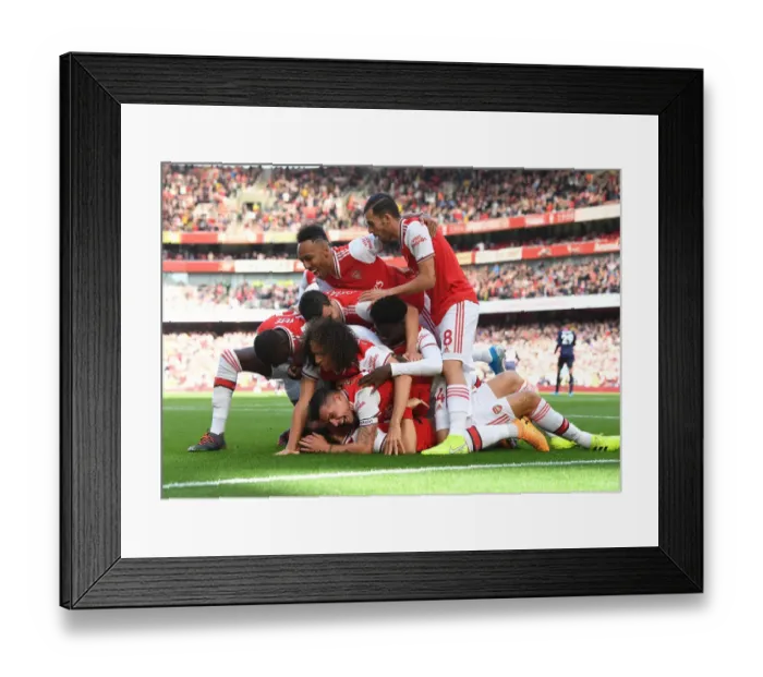 Framed Print : Arsenal's David Luiz Scores and Celebrates with Team against AFC Bournemouth (2019-20) Framed Print : Arsenal's David Luiz Scores and Celebrates with Team against AFC Bournemouth (2019-20)