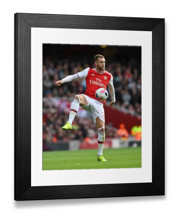 Framed Print : Calum Chambers in Action: Arsenal vs. AFC Bournemouth, Premier League 2019-20 Framed Print : Calum Chambers in Action: Arsenal vs. AFC Bournemouth, Premier League 2019-20