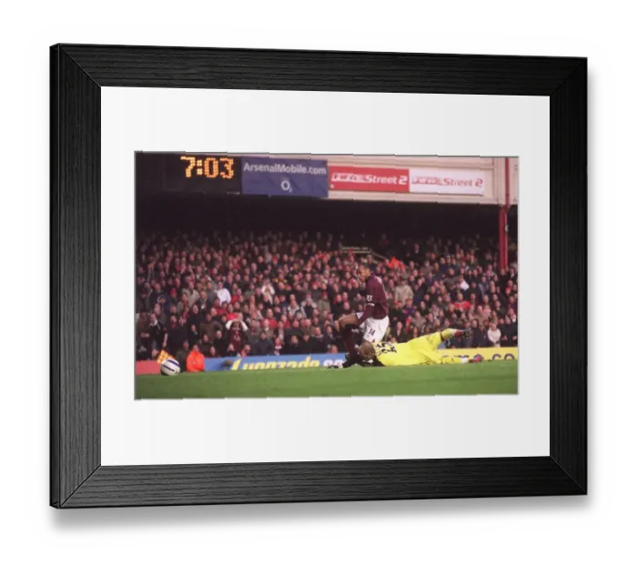 Framed Print : Thierry Henry's Decisive Goal: Arsenal 2-1 Liverpool, FA Premiership, 2006 Framed Print : Thierry Henry's Decisive Goal: Arsenal 2-1 Liverpool, FA Premiership, 2006